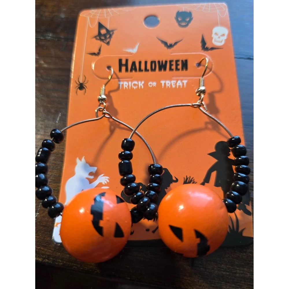 Halloween Jack O Lantern Pumpkin Hoop Earrings Orange Black Beaded Dangle NEW